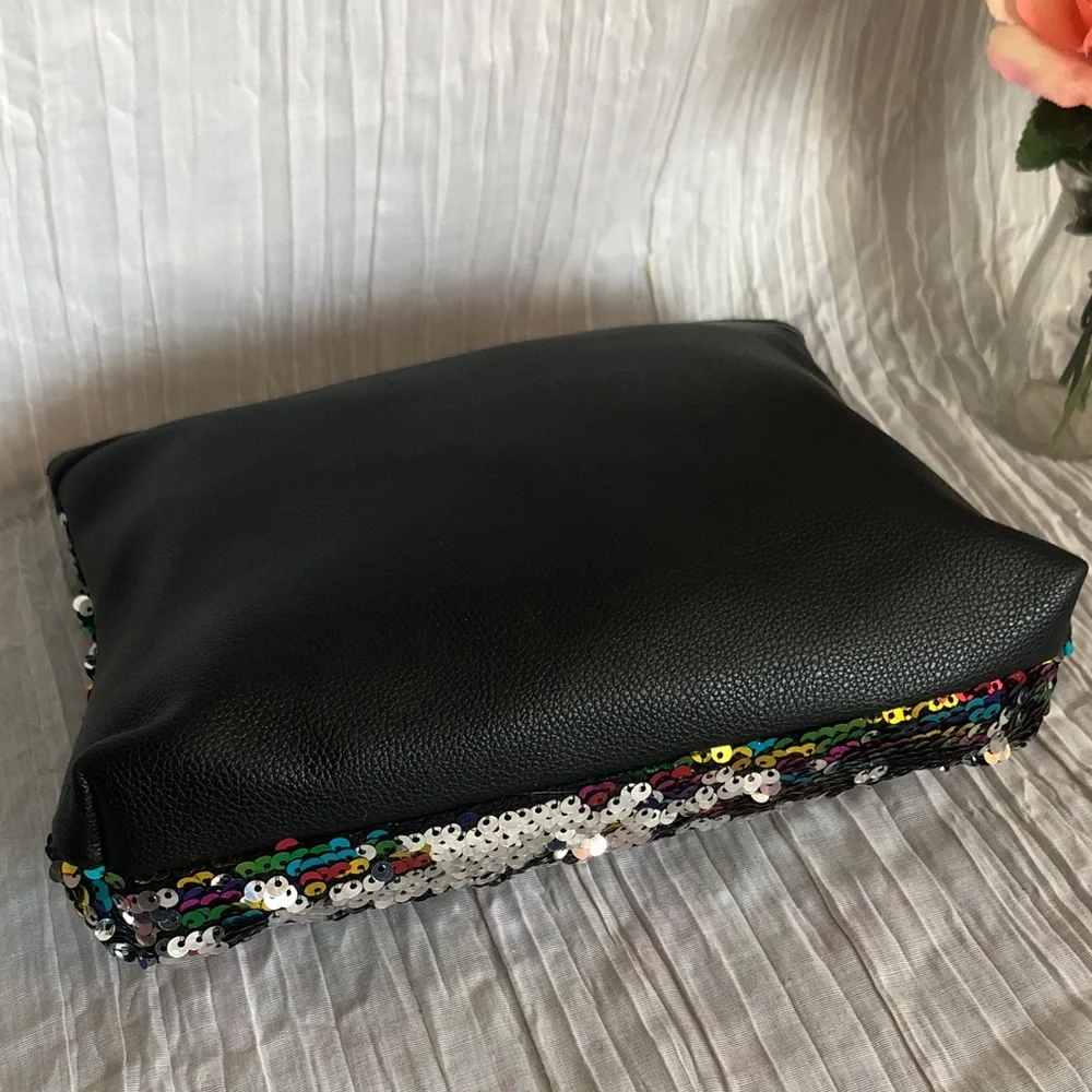 VICTORIA’s SECRET sparkly beaded large cosmetic makeup travel bag